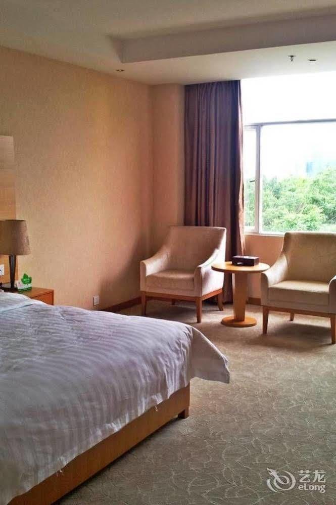 Shenzhen Huamao Aviatic Hotel Exteriör bild